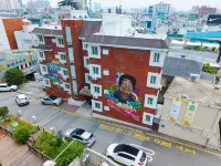 LETO HOUSE - Pensions
