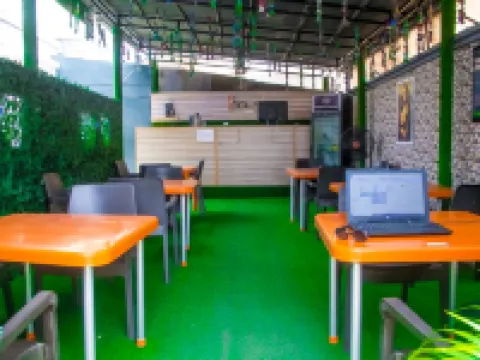 โรงแรมมอราดา โรงแรมในลากอส