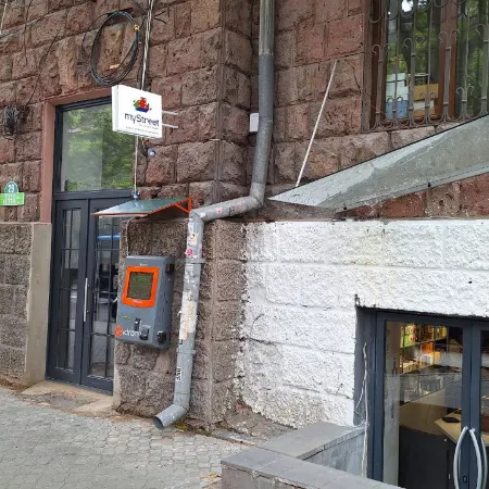 Arm Hostel