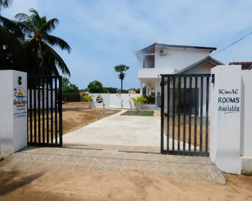 Lucky Days Resort Hotels in Arugam