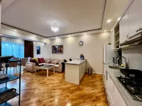 Azur byArzu Rainbow Kaleidoscope - Homestays