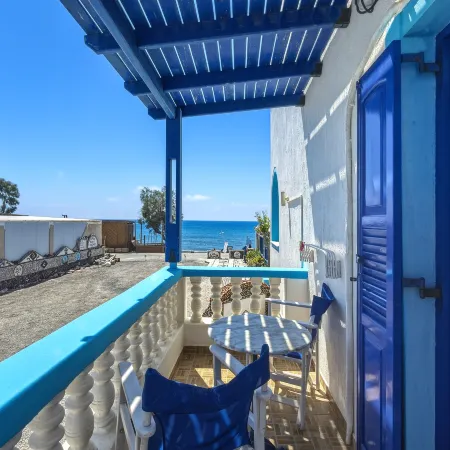 Stavros Beachfront Domes by Booking Kottas