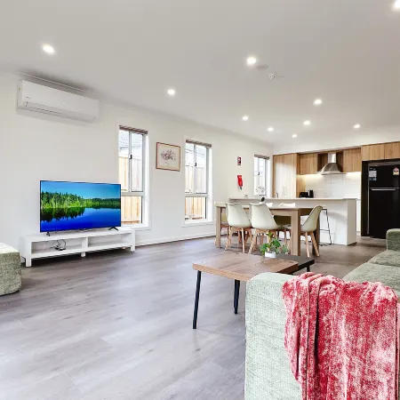2024Built/AC & Bath each Room/Study/TownCentre/SDA