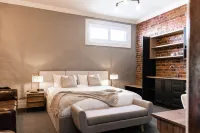 Oxford on Otho Hotels in Inverell