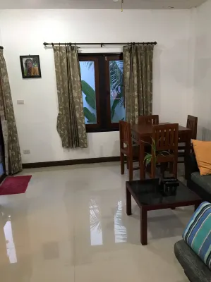 Sompong Resort 利巴諾伊住宿飯店