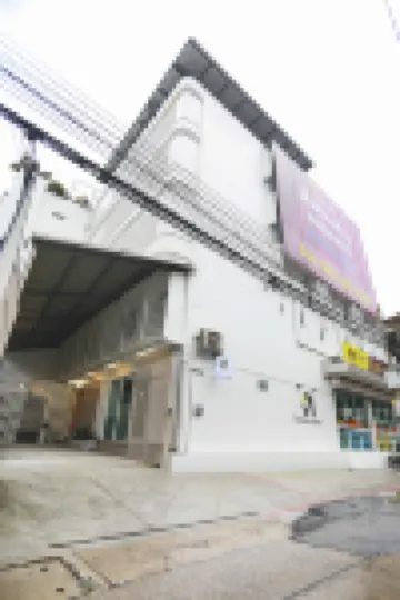 โรงแรมตรรกะ - บางนา โรงแรมใกล้บีทีเอส ปุณณวิถี