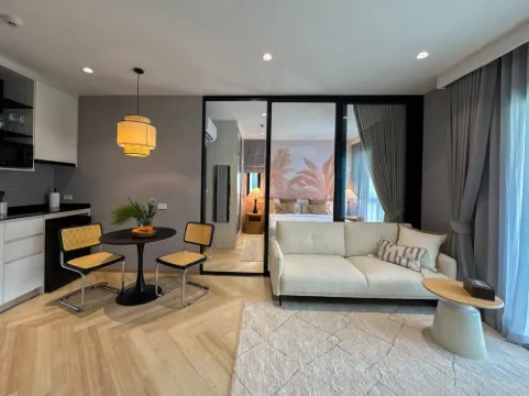 Modern 1Bdr with Pool View The Title Legendary