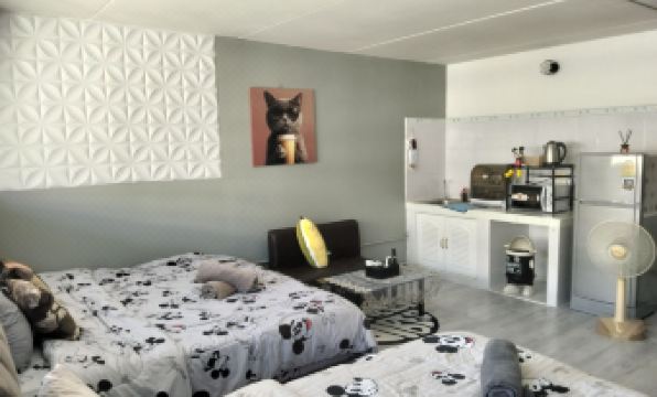 Impact Muang Thong Popular Condo C5 by Mom Tang