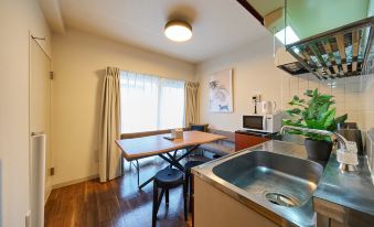 [23] Near from Shinjuku, Kitashinjuku / Stylish, Roomy, 2DK, 4 double bed, Family, Group