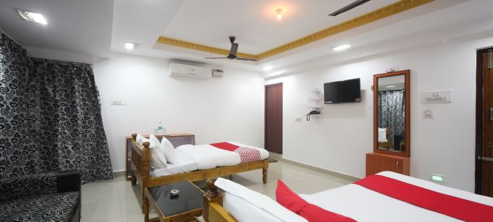 Universal residency Hotels in Thiruvanamalai