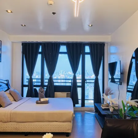45th The Gramercy Residences