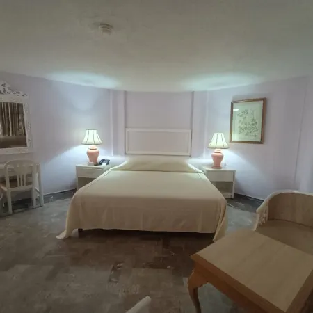 ACAPULCO MALIBU HOTEL