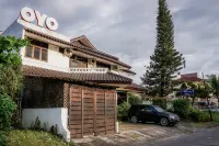 Hotel O near Pantai Padang formerly Boutique Hotel Mayang Syariah - 2-Star