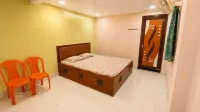 Bandhan Marriage Hall and Hotel - Parkplatz