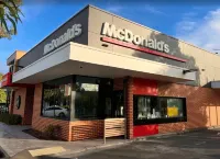 Walk to Curtin, Near Airport; Casino; Stadium; CBD - Pensions