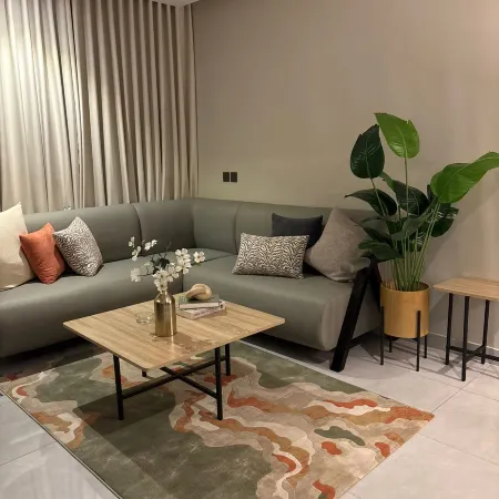 CasAura | Apt #3 King Bed
