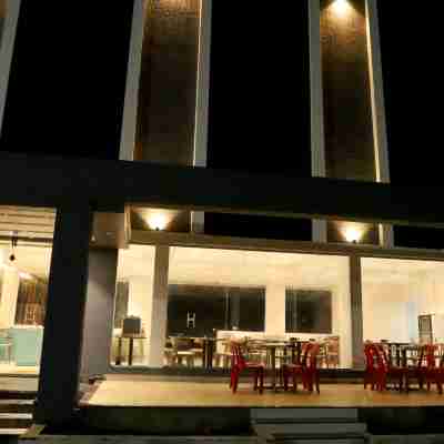 Hotel Ellora Pride Hotel Exterior