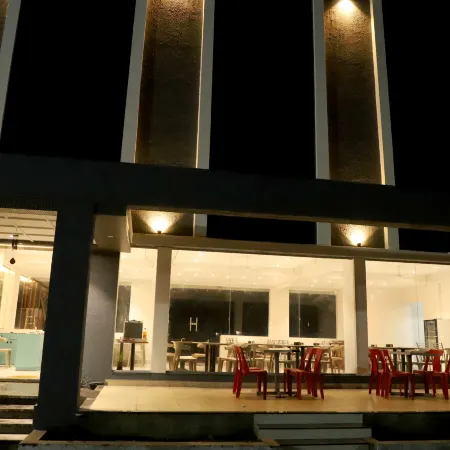 Hotel Ellora Pride