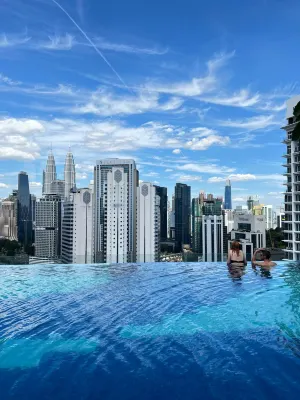 Majestic Residence Kuala Lumpur - สระว่ายน้ำแบบอินฟินิตี้