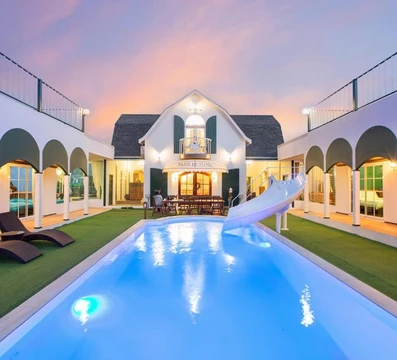 รูปภาพของบ้านแห่งดอกไม้