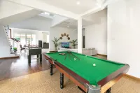 Tanjung Bungah 5Br Villa w Pool 20Pax