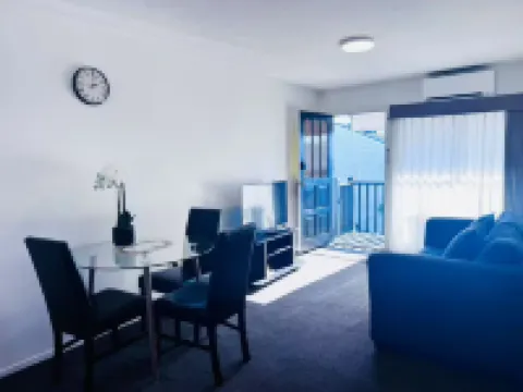 Merivale Court One Bedroom Apartment-Unit 8