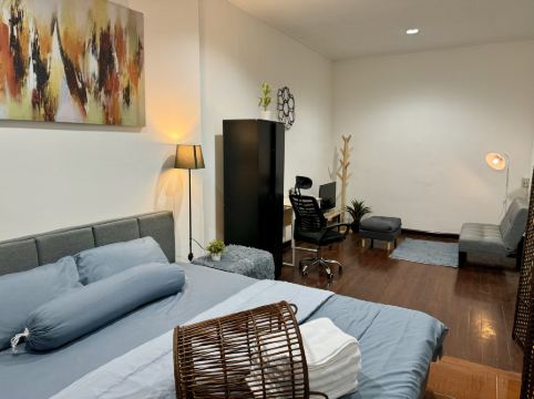 ยี่สิบเอ็ดเพลส