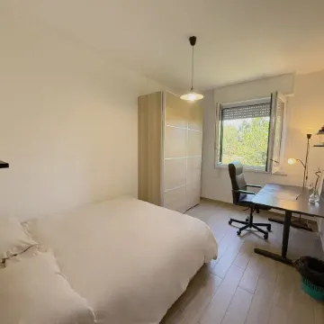 Loquat Tree B&B (stazione MRT Ponale)