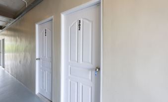Room 208 Near Don Mueang Airport & BTS Wat PhraSi