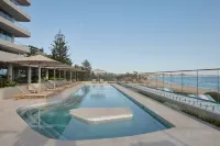Kirra Point Holiday Apartments - de playa