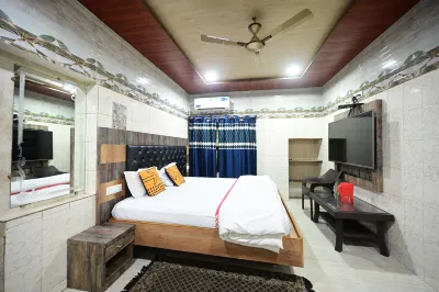 Hotel Venkatesh Hotels near Varanasi Junction Train Station