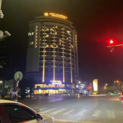 Apec Mandala Hotel & Suites Condotel Hai Duong โรงแรมใกล้Bach Dang Lake