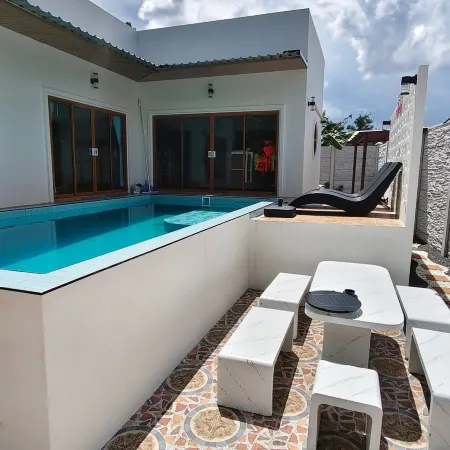 Selesa Pool Villa