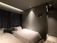 ONUA Hotels near دير بوريام