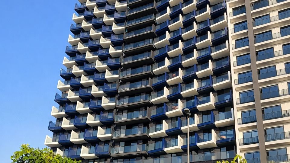 1 BR with 02 beds sleeps 4 in Binghatti Crest JVC