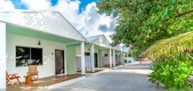 Clouds Beach Retreat Laamu Gan