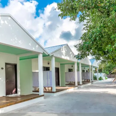 Clouds Beach Retreat Laamu Gan