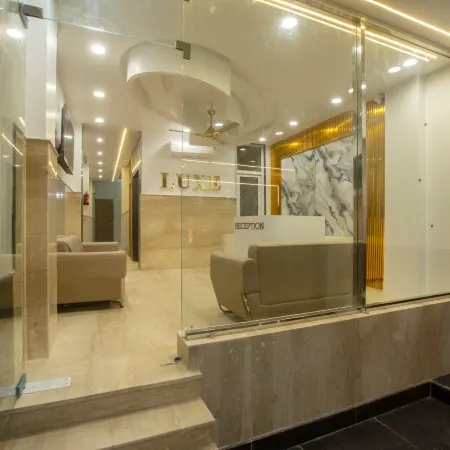 Hotel Luxe Stay - IGI Airport Delhi