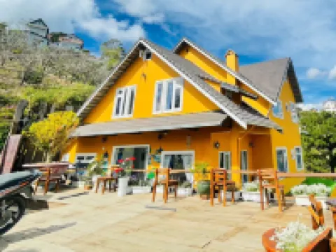 Michelia Valley Hotel Hotels near Truc Lam Buddhist Monastery