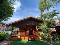 Oh taley resort Hotels near Ban Phe Pier