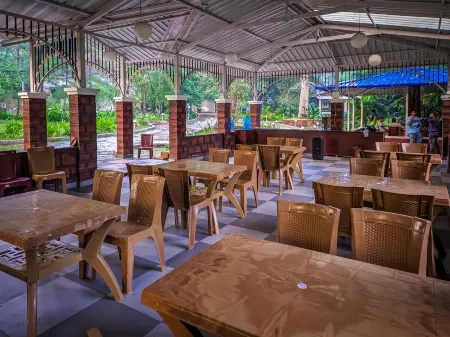 Dandeli Boutique Resort Отели в г. Дандели