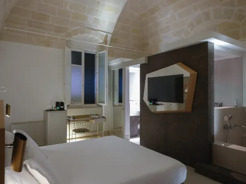 EUVODIA LUXURY ROOMS - Airport Shuttle