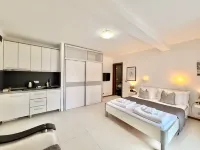 Apartments Villa Stefan - Parvekkeita