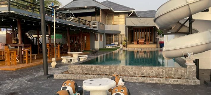 Baan Darlin Beach Hotels in Phetchaburi