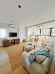 ELIÁ Stylish Holiday Chalet with Private Pool, BBQ
