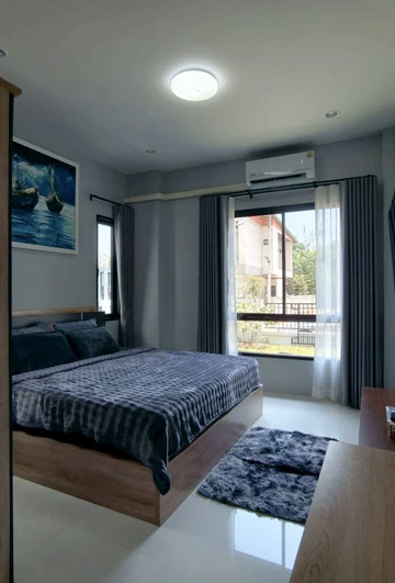 รูปภาพของแทนเนอร์ เฮ้าท์ กระบี่