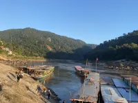Mekong Backpackers Hostel Hotels in Pakbeng