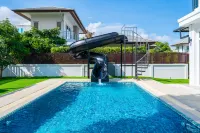 Moon Shade Pool Villa Pattaya - Villas