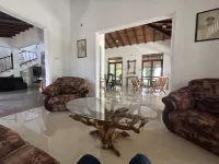 Breez Holiday Home - Wifi