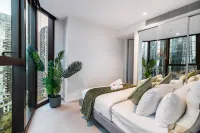 High Life in Southbank | 2BR/2BA + Rooftop Spa
